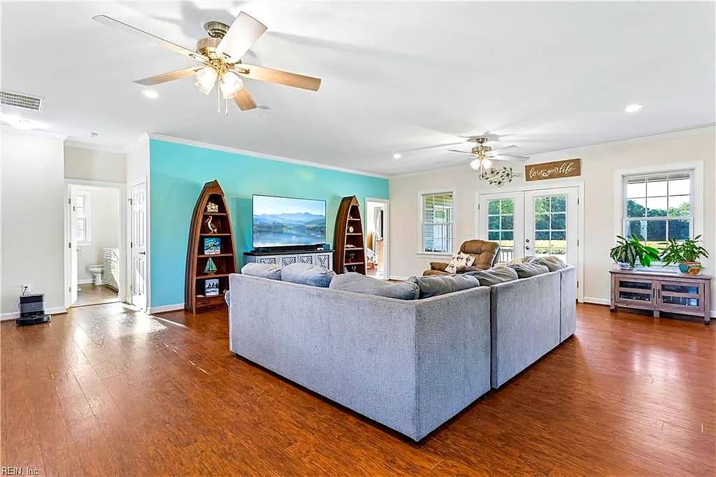 10028 Halltown RD, SMITHFIELD VA 23430 thumb 7