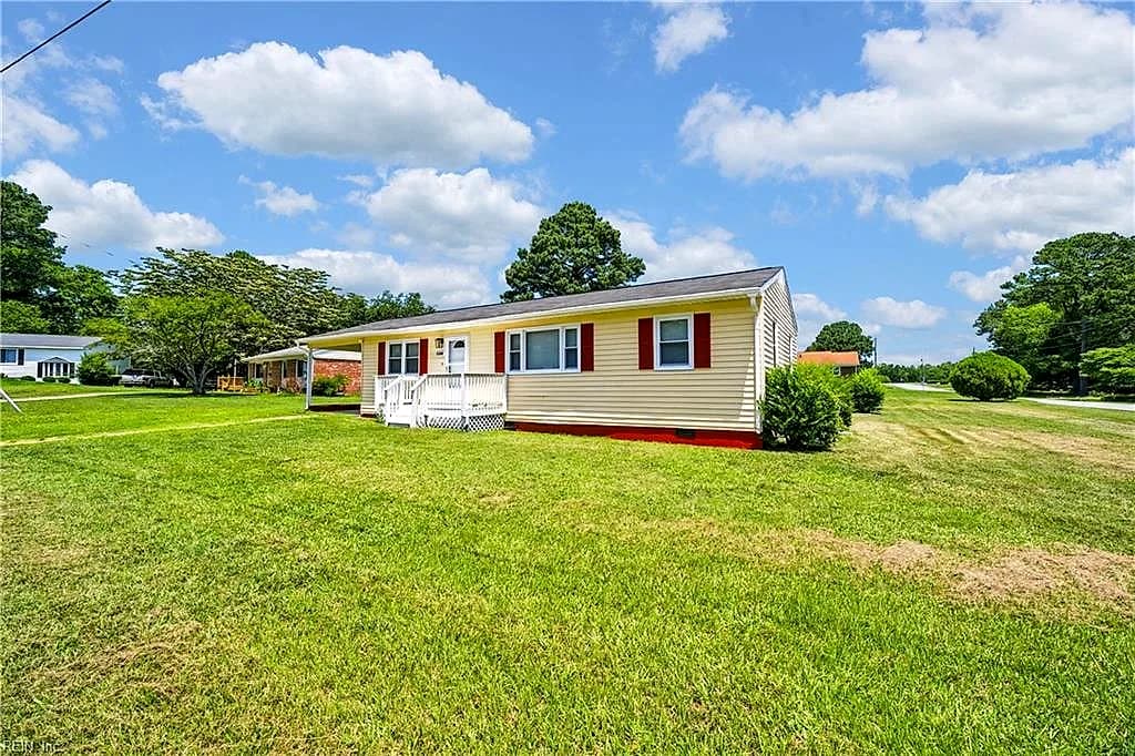 13408 Martha CIR, SMITHFIELD VA 23430 - Photo 4
