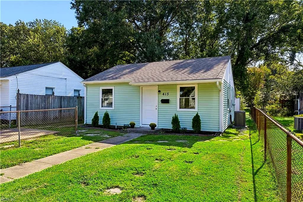 415 Marion RD, HAMPTON VA 23663 - Photo 4