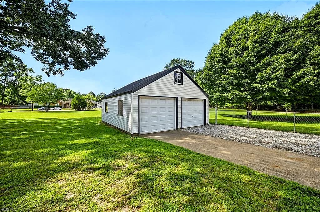 4057 Woodland DR, CHESAPEAKE VA 23321 - Photo 4