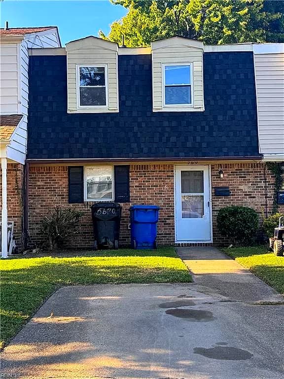 5670 Caxton CT, VIRGINIA BEACH VA 23462 - Photo 2