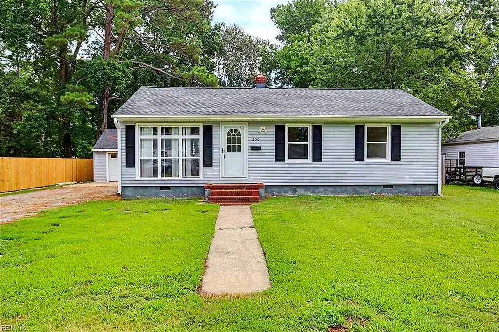 206 Pine Grove RD, NEWPORT NEWS VA 23601 - Photo 3