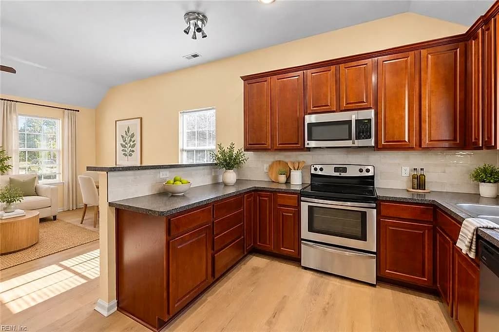 2845 Earlscourt AVE, NORFOLK VA 23504 thumb 8