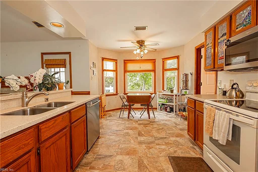 1104 Copper Stone Circle CIR, CHESAPEAKE VA 23320 thumb 10