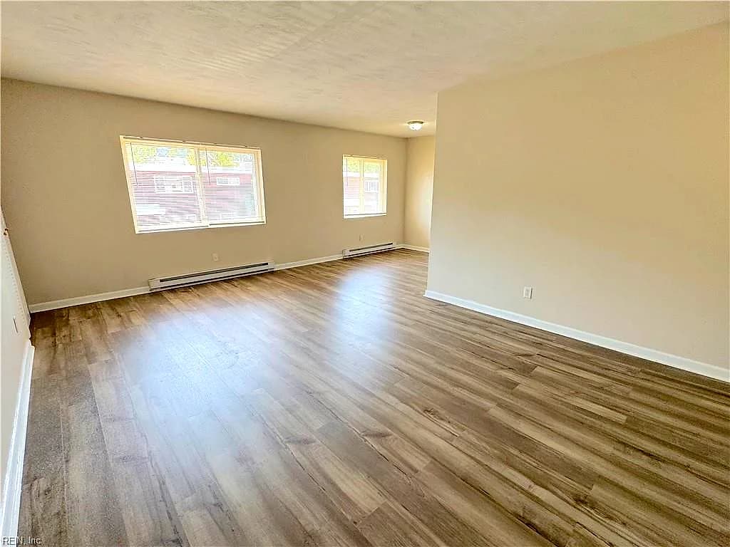 1126 Sparrow RD #3, CHESAPEAKE VA 23325 - Photo 4