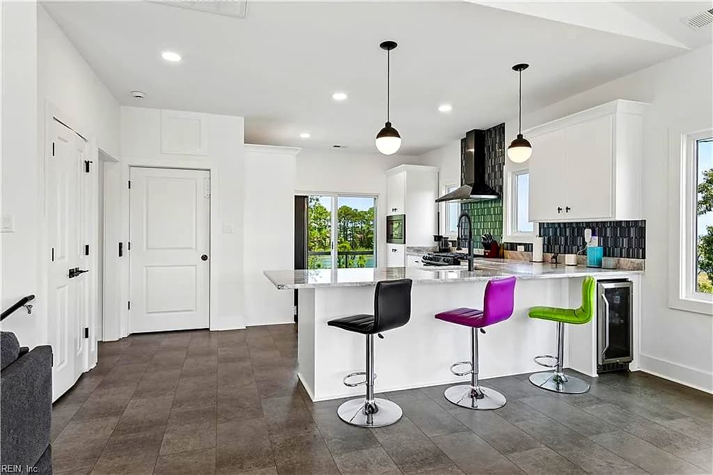 256 T Hunts Neck RD, POQUOSON VA 23662 thumb 8