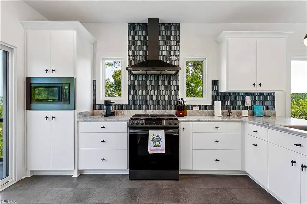 256 T Hunts Neck RD, POQUOSON VA 23662 thumb 10