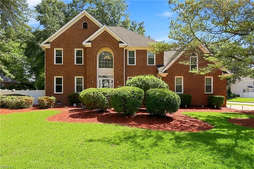 1529 Lauren Ashleigh DR, CHESAPEAKE VA 23321 - Photo 2