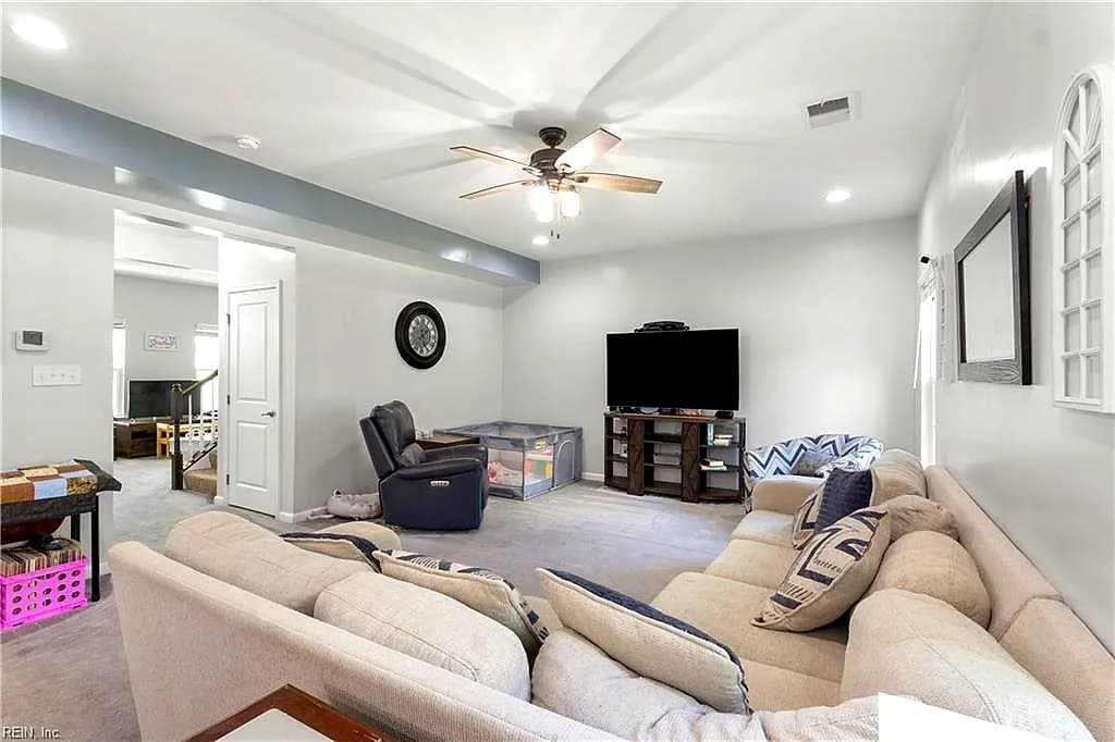 5774 Roland Smith DR, GLOUCESTER VA 23061 thumb 12