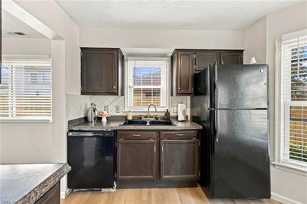 1433 Brookwood PL, VIRGINIA BEACH VA 23453 thumb 8