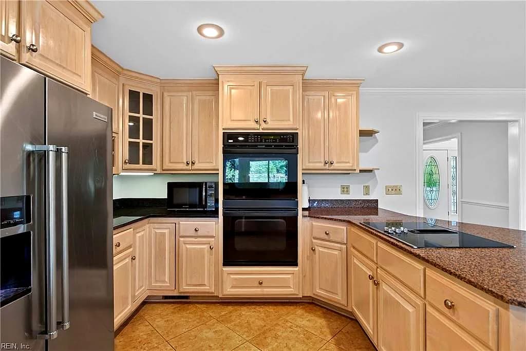 502 Piney Point RD, YORKTOWN VA 23692 thumb 11