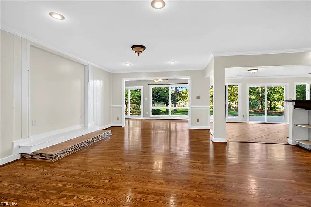 502 Piney Point RD, YORKTOWN VA 23692 thumb 7