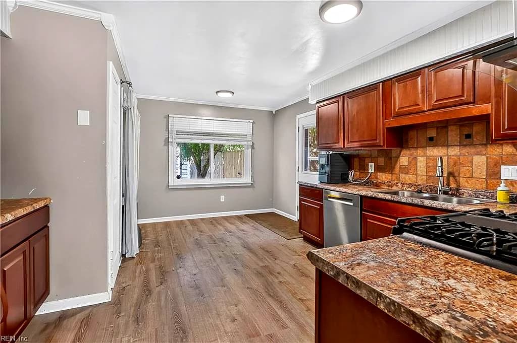 1816 Mullholand Drive DR, VIRGINIA BEACH VA 23454 thumb 11