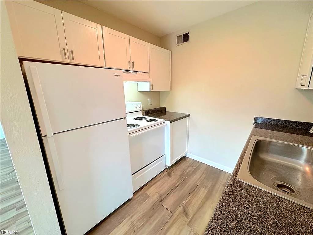 1126 Sparrow RD #12, CHESAPEAKE VA 23325 thumb 12