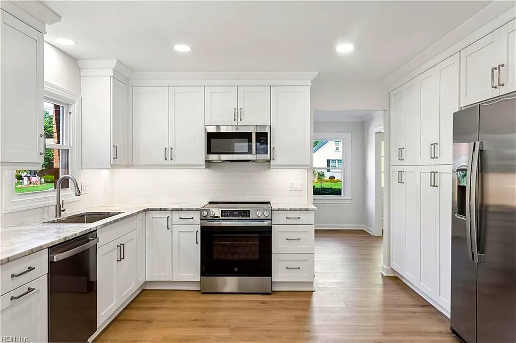 4012 Buchanan DR, HAMPTON VA 23669 - Photo 2