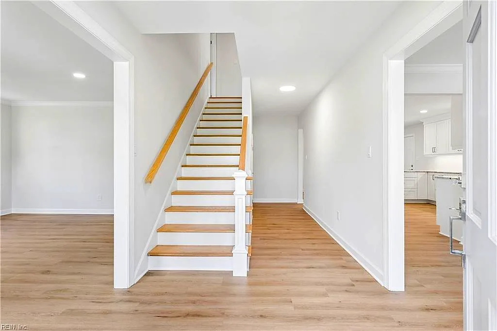 4012 Buchanan DR, HAMPTON VA 23669 thumb 6