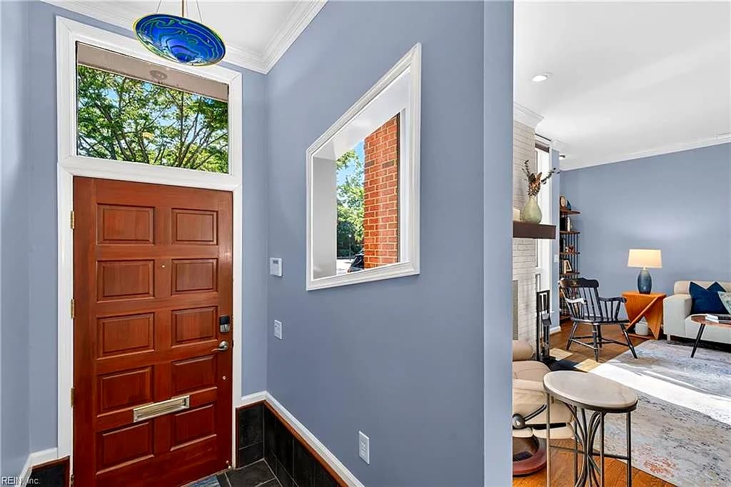 915 Botetourt GDNS, NORFOLK VA 23507 thumb 8