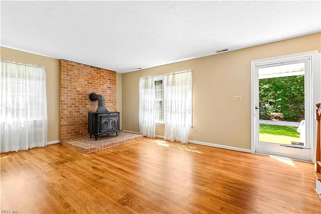 107 Cheadle Loop RD, SEAFORD VA 23696 thumb 8