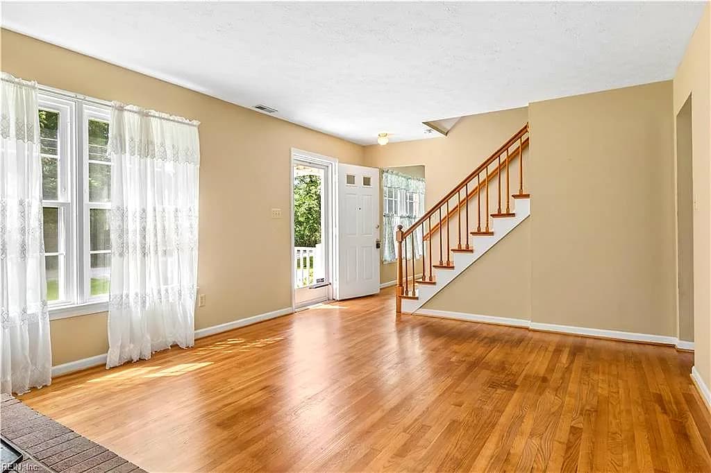 107 Cheadle Loop RD, SEAFORD VA 23696 thumb 9