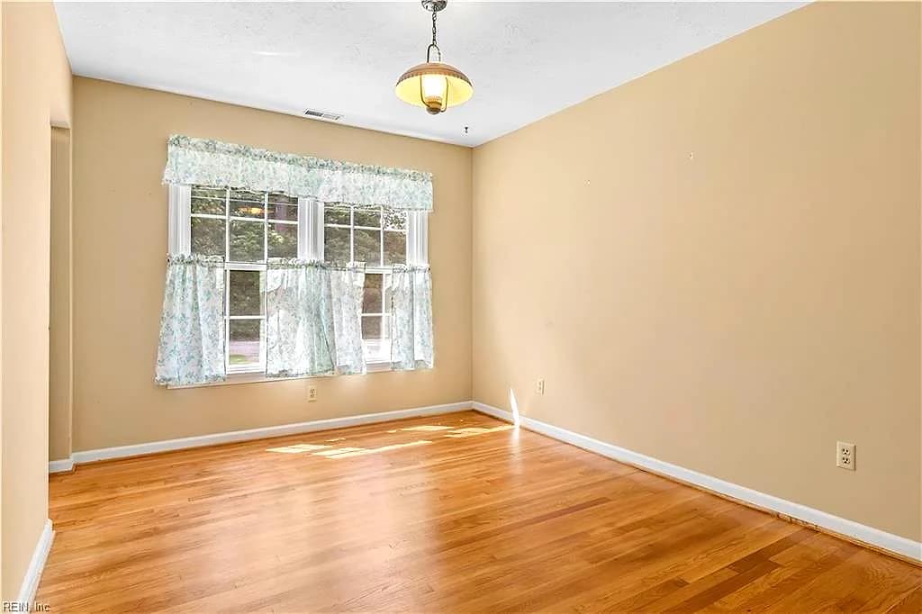 107 Cheadle Loop RD, SEAFORD VA 23696 thumb 10