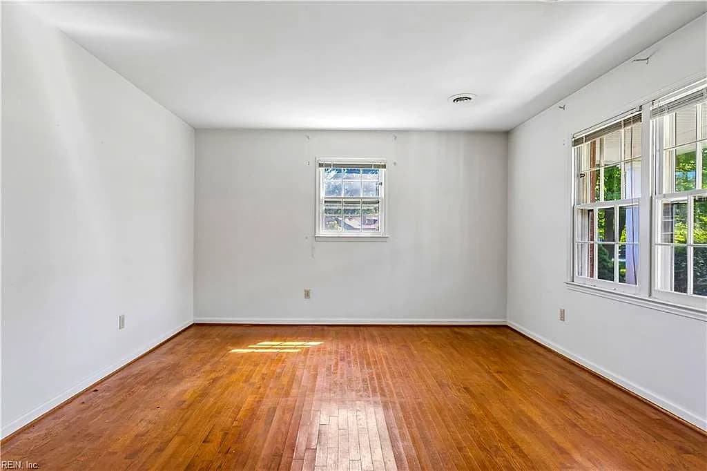 122 Tabb LN, YORKTOWN VA 23693 thumb 6