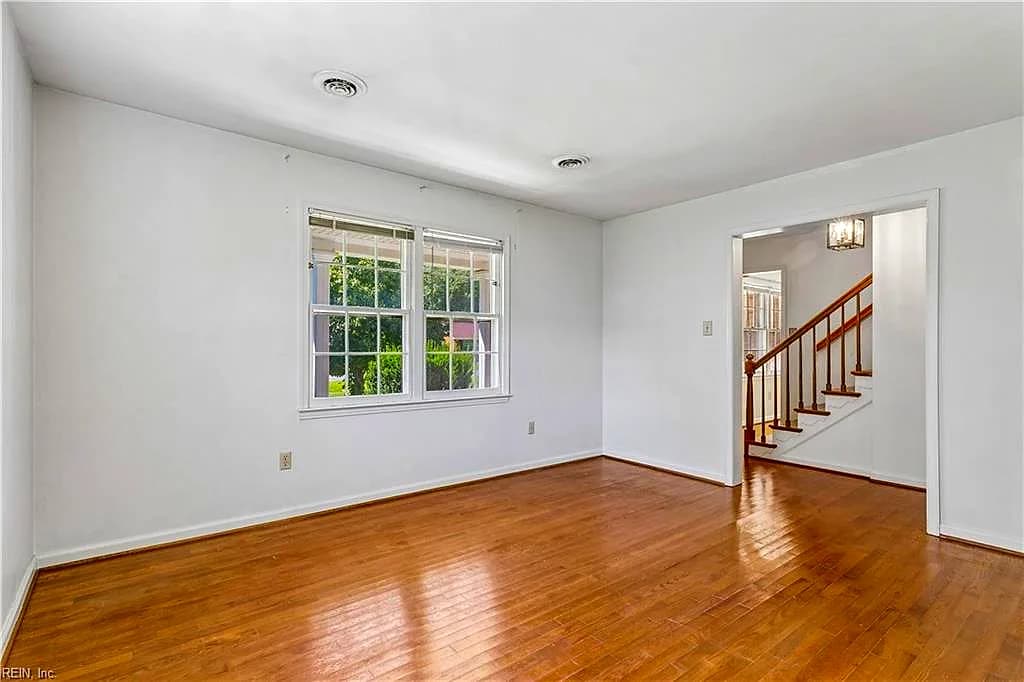 122 Tabb LN, YORKTOWN VA 23693 thumb 9