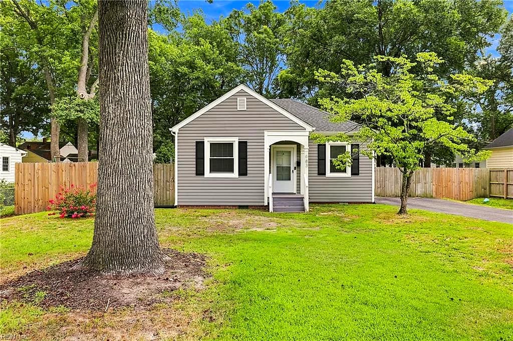 683 Ellen RD, NEWPORT NEWS VA 23605 - Photo 5