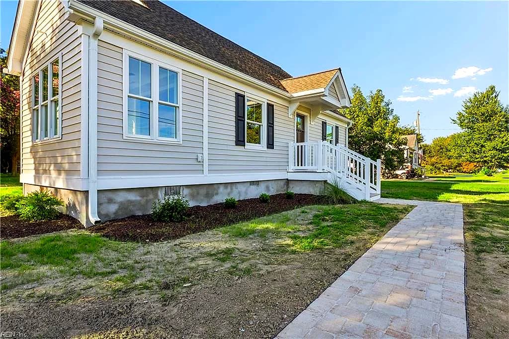 206 Shirley RD, SEAFORD VA 23696 thumb 6