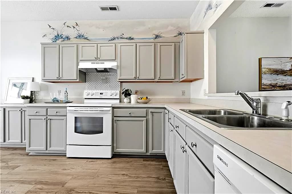 1304 Tuscany DR, VIRGINIA BEACH VA 23456 thumb 11
