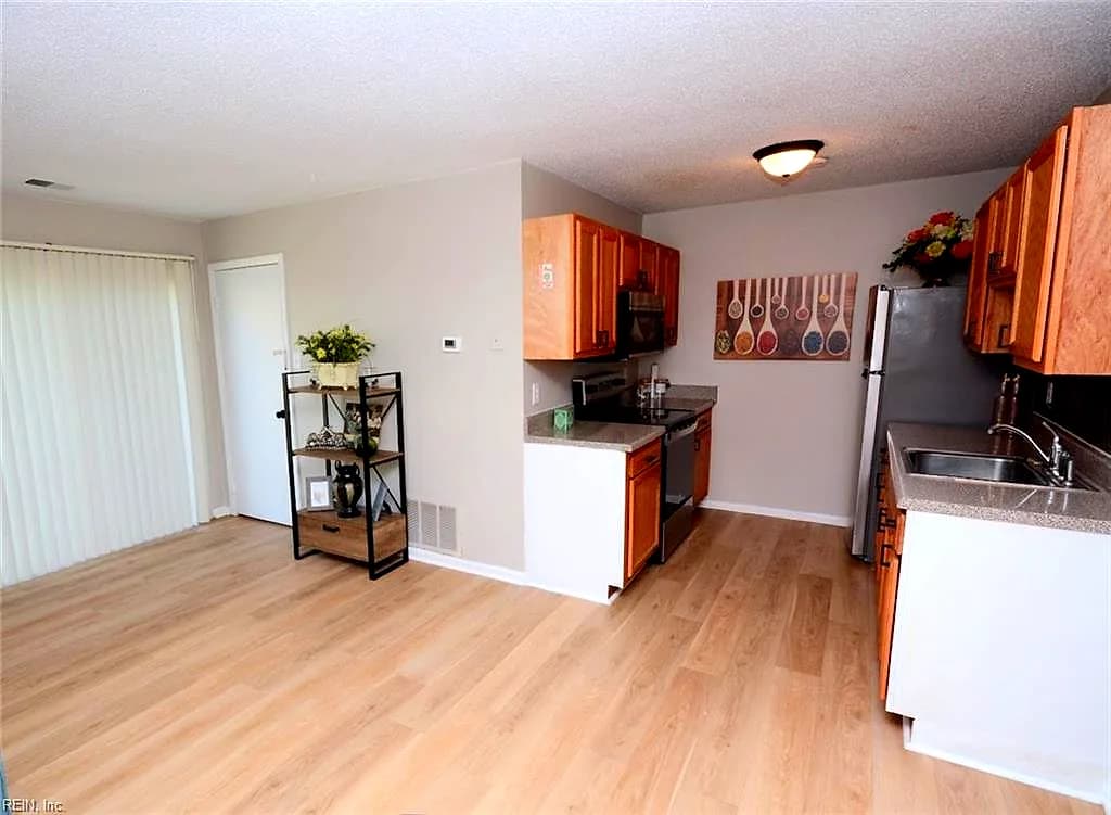 1406 Sierra DR, VIRGINIA BEACH VA 23453 thumb 12