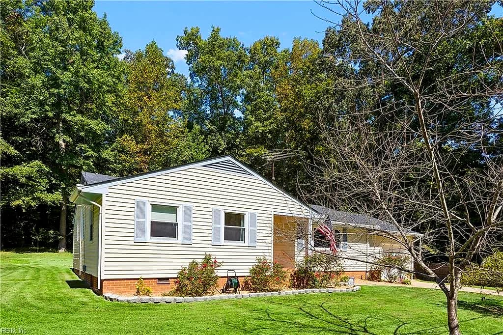6038 Pine RD, QUINTON VA 23141 - Photo 4