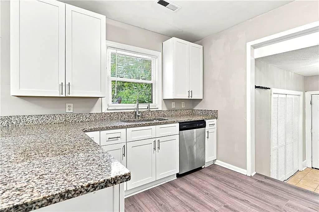 2615 Cedar RD, CHESAPEAKE VA 23323 thumb 7