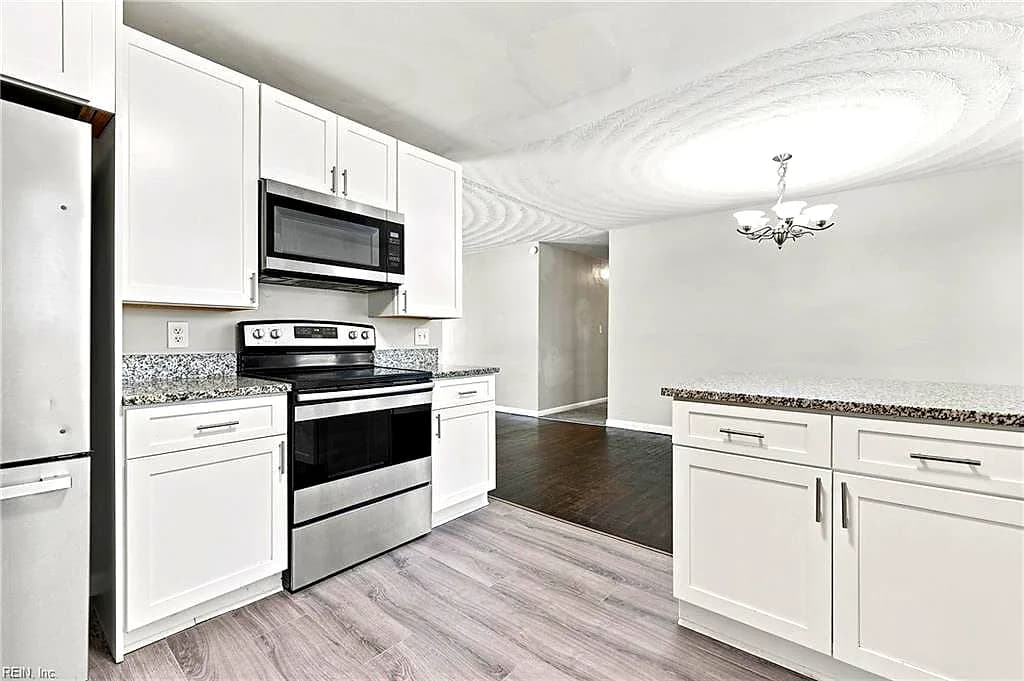 2615 Cedar RD, CHESAPEAKE VA 23323 thumb 8