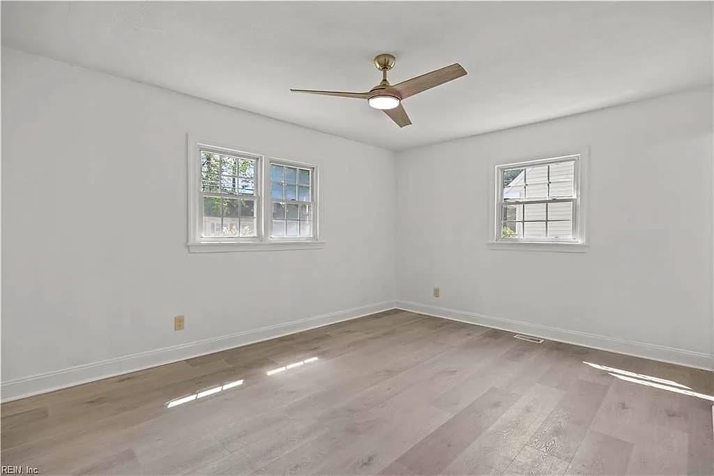 8239 Redwood CIR, NORFOLK VA 23518 thumb 12