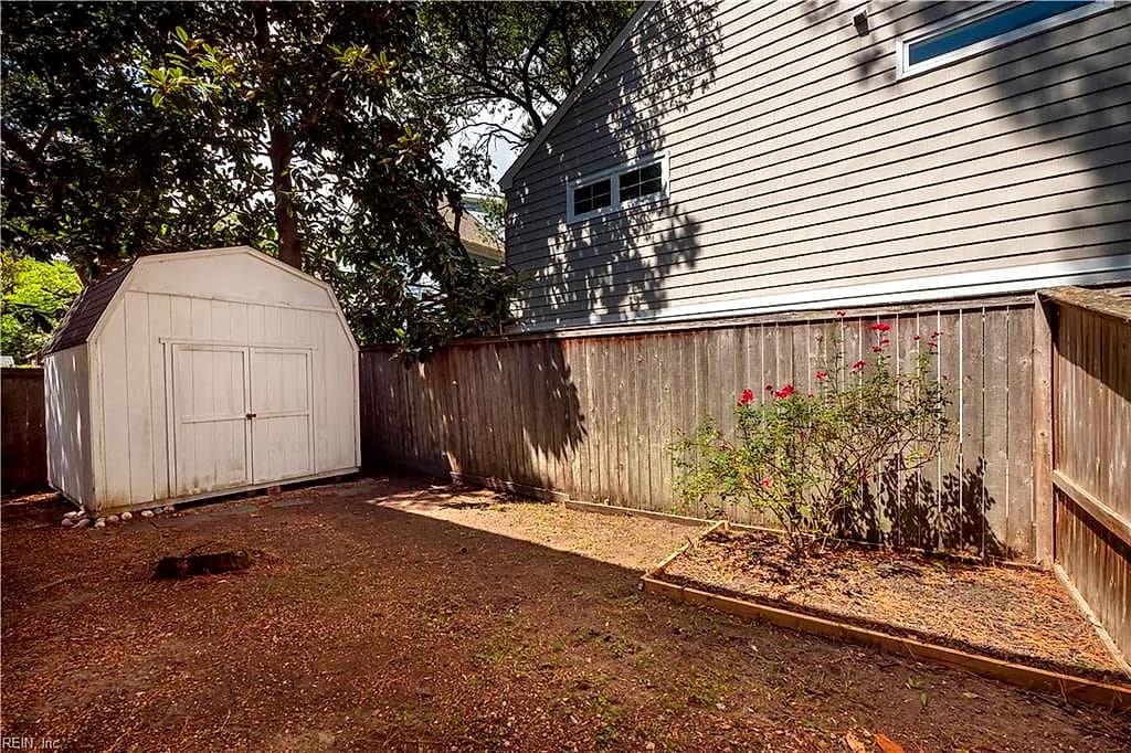 215 83rd ST #B, VIRGINIA BEACH VA 23451 thumb 6