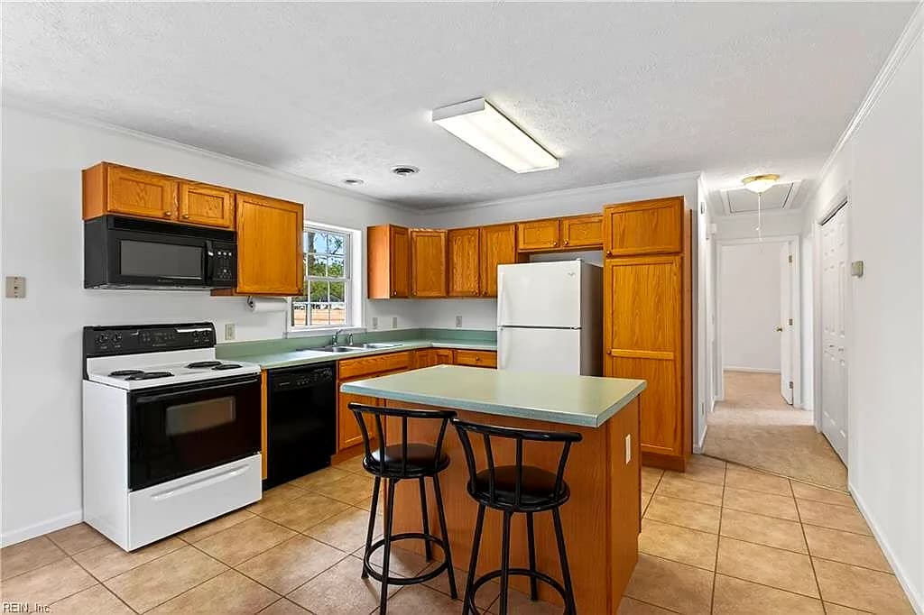 76 Bavon WAY, PORT HAYWOOD VA 23138 thumb 11