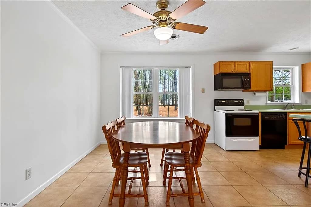 76 Bavon WAY, PORT HAYWOOD VA 23138 thumb 8