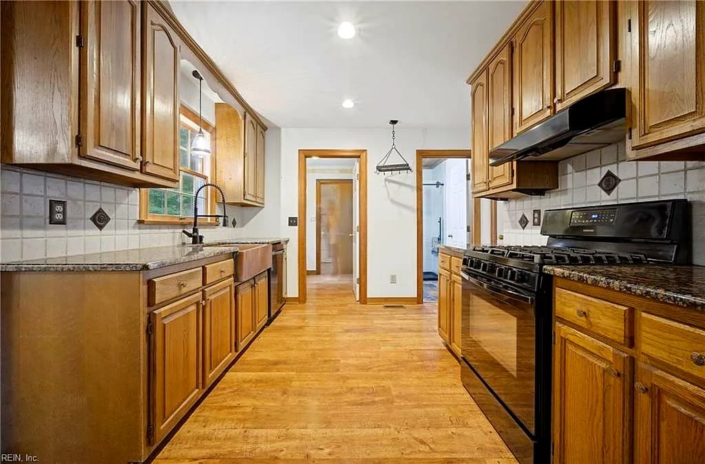 6657 Branch RD, HAYES VA 23072 thumb 8