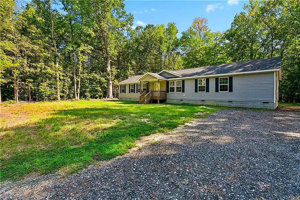 7831 Willis RD, GLOUCESTER VA 23061 - Photo 3