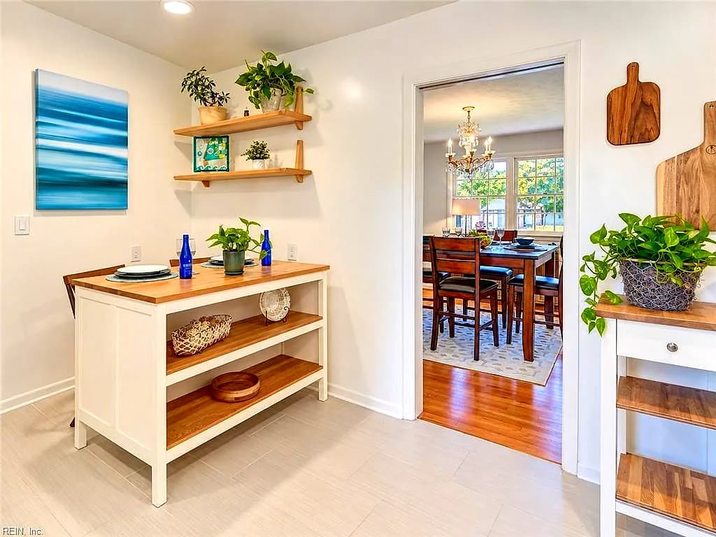 6813 Pallister RD, NORFOLK VA 23518 thumb 9