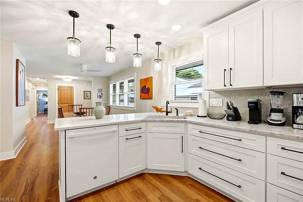 112 72nd ST, VIRGINIA BEACH VA 23451 - Photo 5