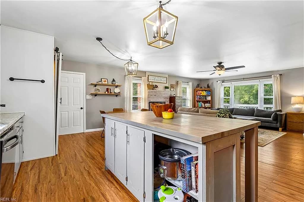 219 Wind Mill Point RD, HAMPTON VA 23664 thumb 11