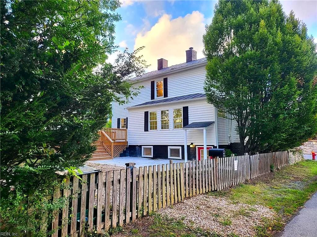 1202 W Beverley ST, OTHER VA 99999 - Photo 4