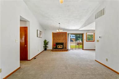 215 Woodbury Forrest DR, HAMPTON VA 23666 thumb 12