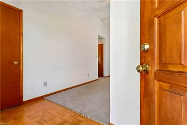 215 Woodbury Forrest DR, HAMPTON VA 23666 thumb 9