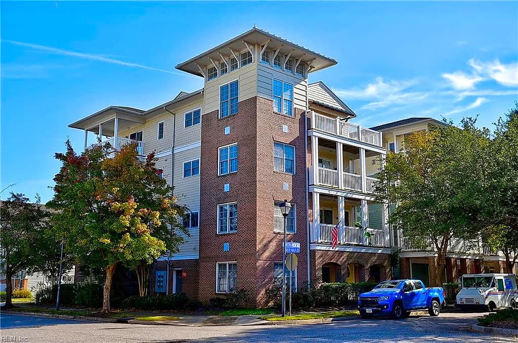 8264 N View BLVD, NORFOLK VA 23518 - Photo 2