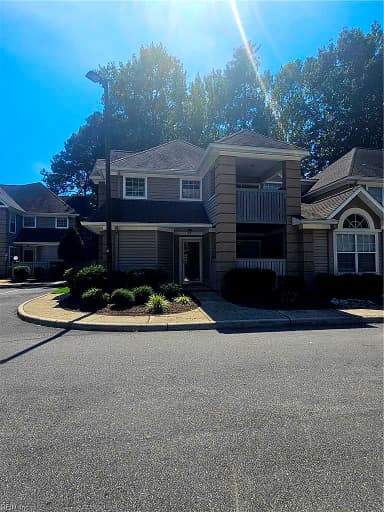 315 Gainsborough SQ, CHESAPEAKE VA 23320 thumb 3