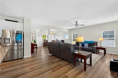 2075 Heron's Point LN, SUFFOLK VA 23434 thumb 8
