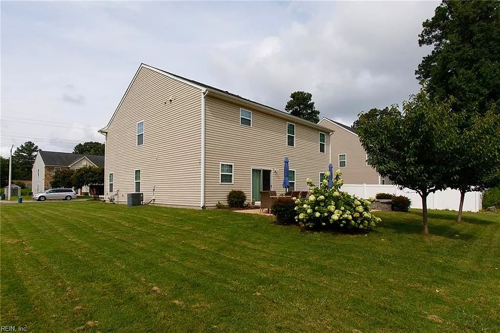 642 Newman DR, NEWPORT NEWS VA 23601 - Photo 5