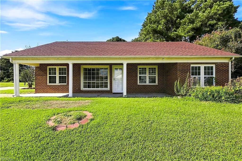 104 Horseshoe RD, SOUTHMILLS NC 27976 - Photo 4